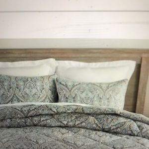 Pottery Barn Mackenna Comforter and shams